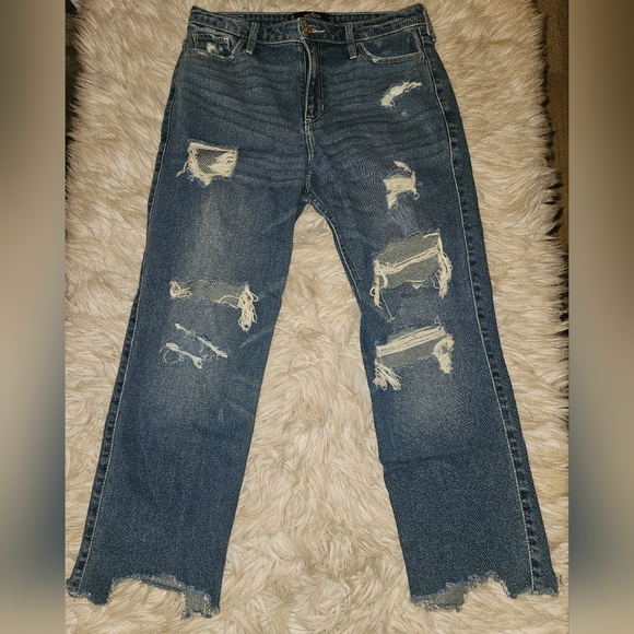 Hollister Denim - Hollister High-Rise Crop Slim Straight Jeans – Distressed, Size 9R (24.5” Inseam